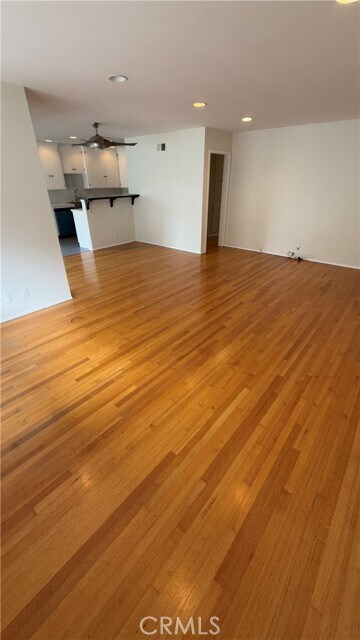 Building Photo - 1174 E Ocean Blvd