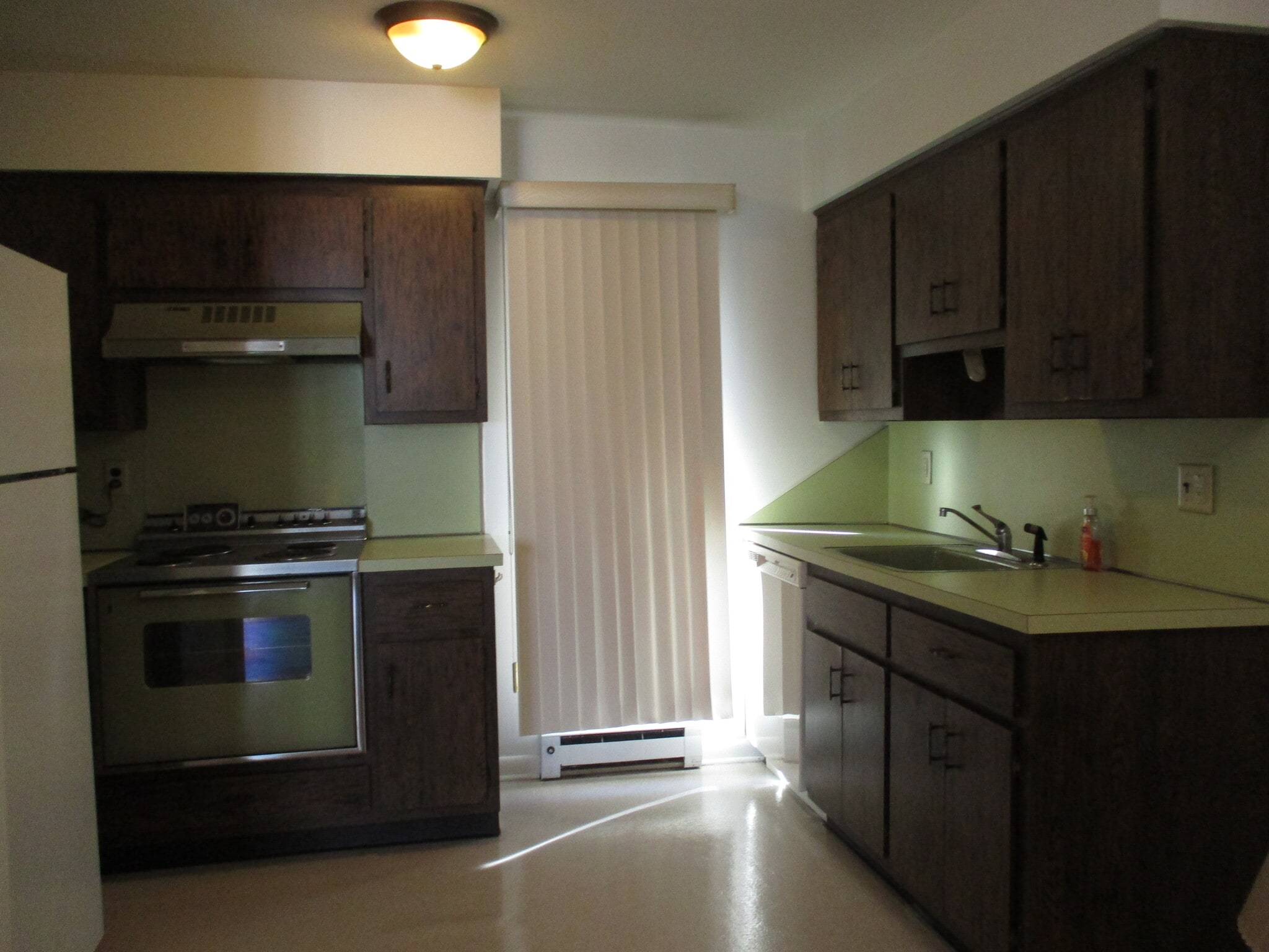 Eat in Kitchen - 88 Feronia Way