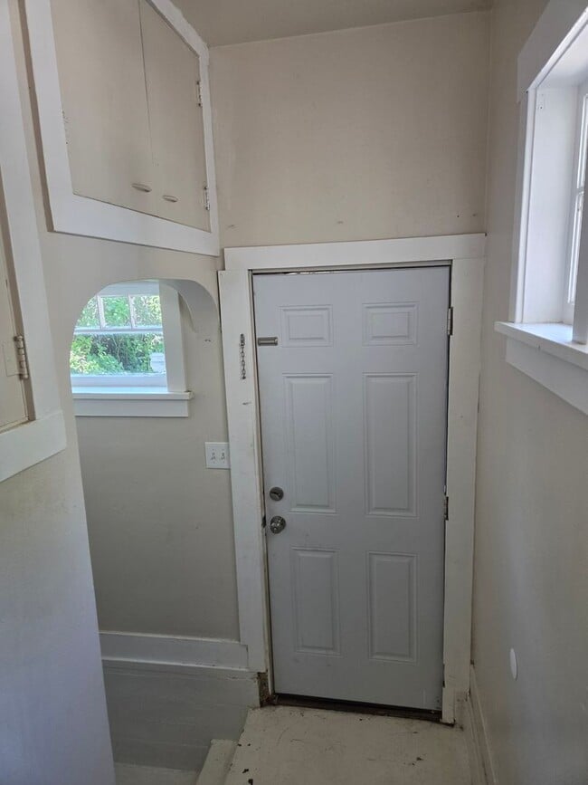 Building Photo - Great Northside 4 bed 2 bath home