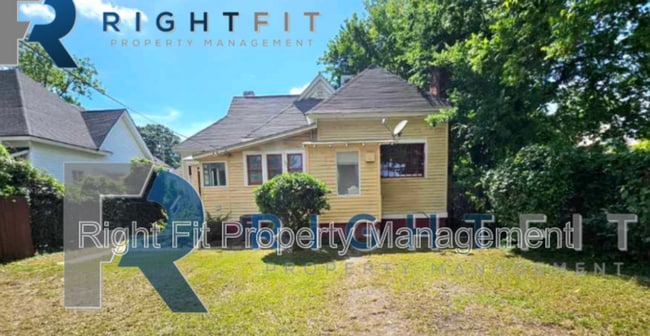 Building Photo - 2012 6th Ave