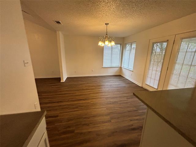 Building Photo - 2514 Livingston Ln