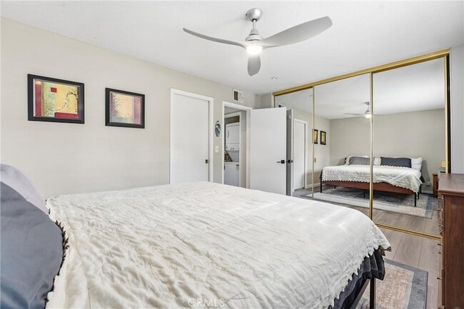 Building Photo - 24486 Howes Dr