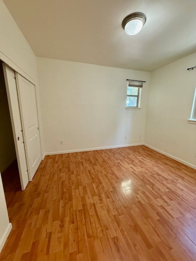 Building Photo - Lovely Corner Lot 3 Bedroom home with Land...