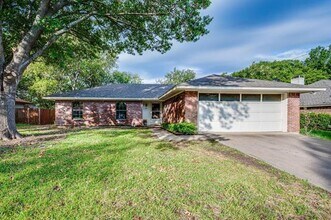 Building Photo - 1321 Meadow Ct
