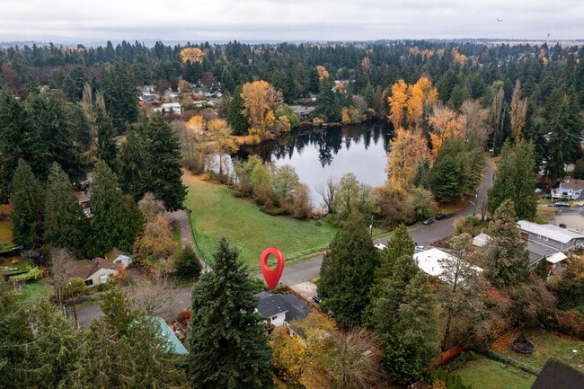 Building Photo - Arbor Lake Duplex unit for lease in private setting