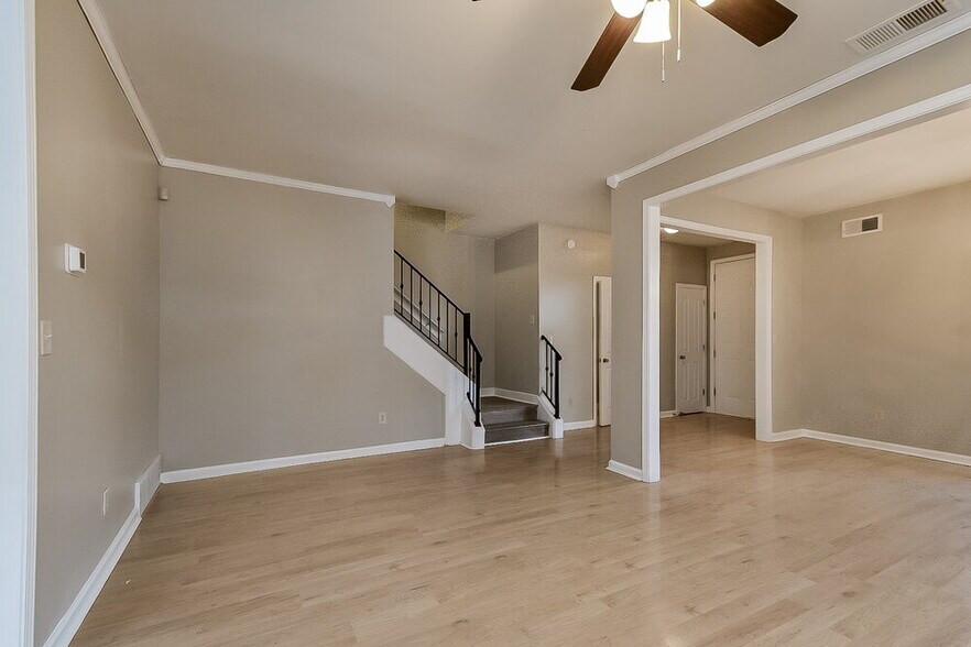 Building Photo - 8531 Griffin Park Dr