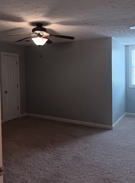 Building Photo - 62 Sommersby Dr