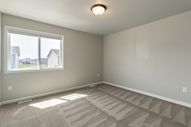 Building Photo - 826 United Dr