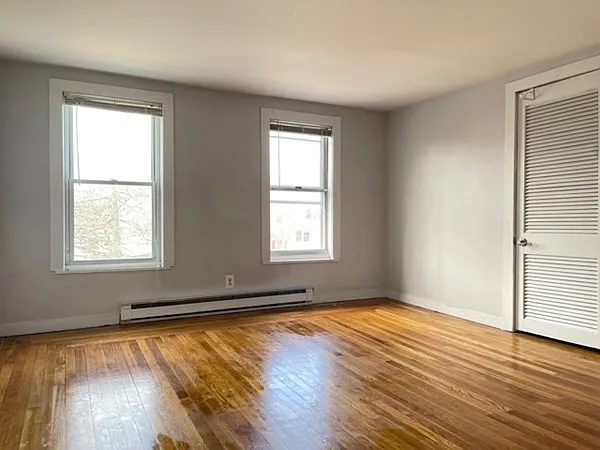Primary Bedroom - 751 Washington St