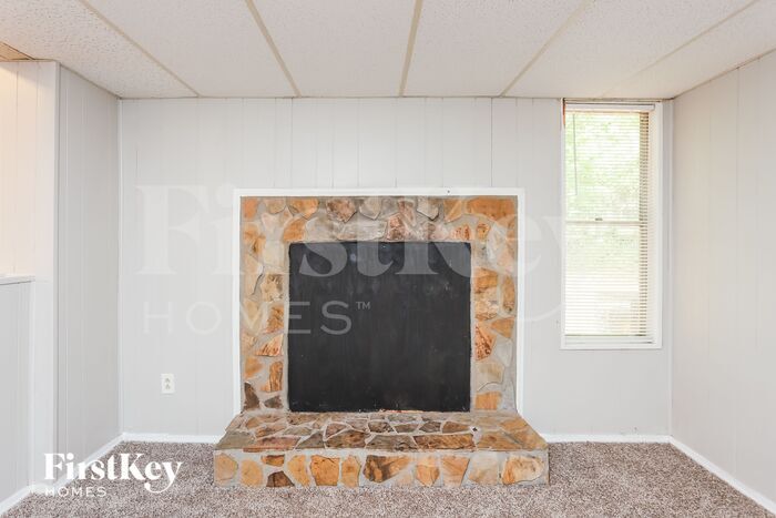 Building Photo - 6925 Smoke Ridge Dr