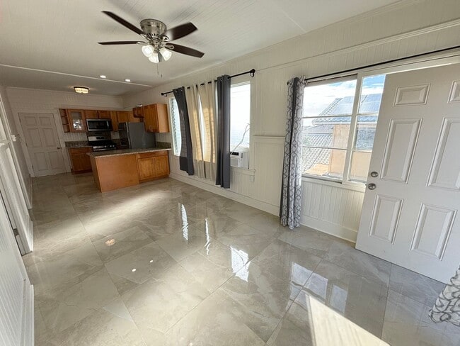 Building Photo - 3429 Wela St