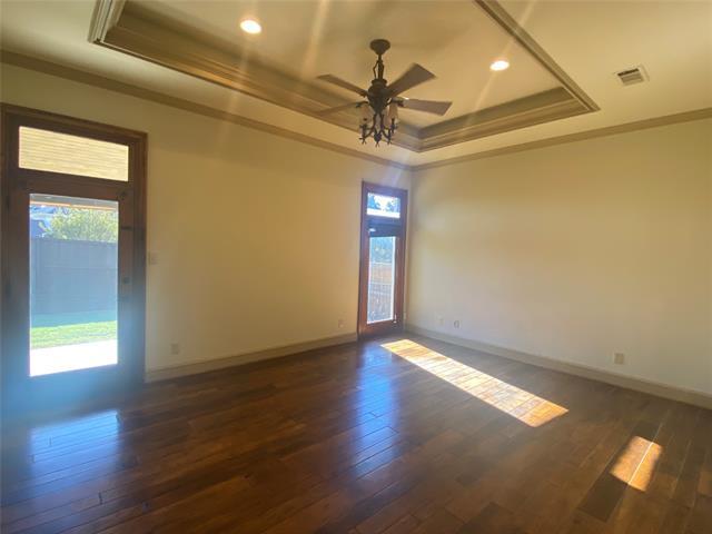 Building Photo - 14 Tennis Village Dr