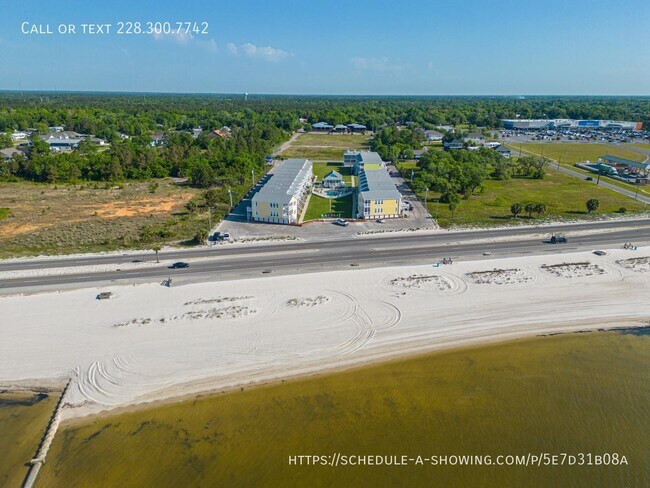 Building Photo - 1515 E Beach Blvd