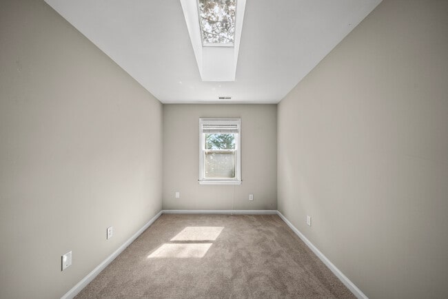 Building Photo - 8324 Bellingham Cir