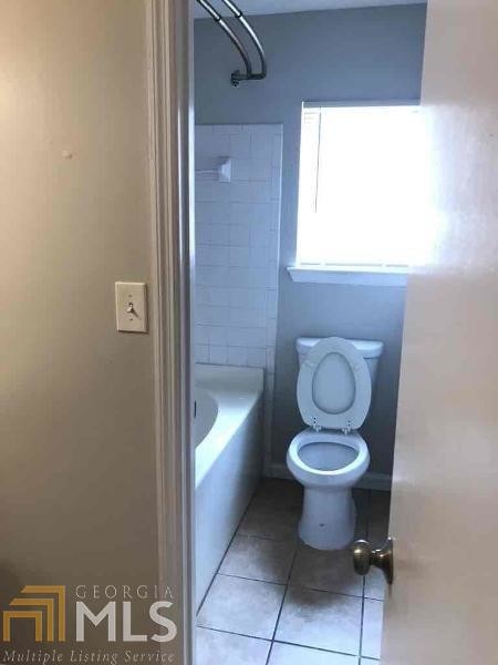 Building Photo - 5057 Chadwick Ct