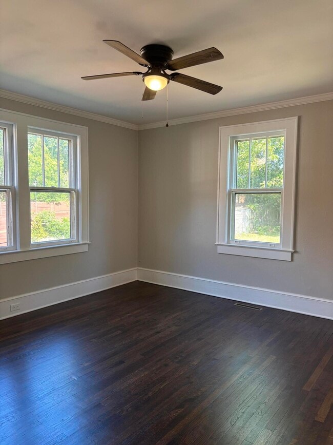 Building Photo - 41 W Charlotte Ave