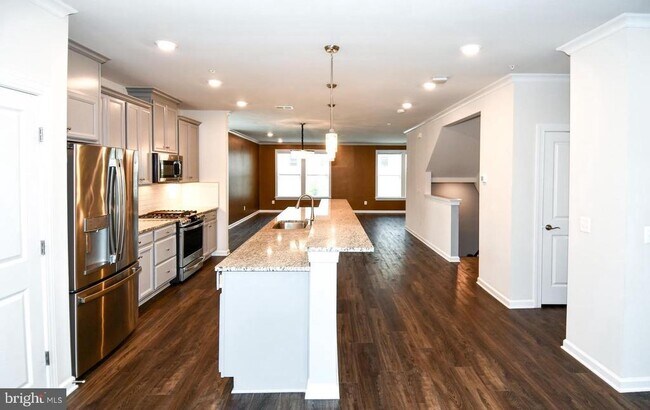 Building Photo - 20739 Heron Landing Dr