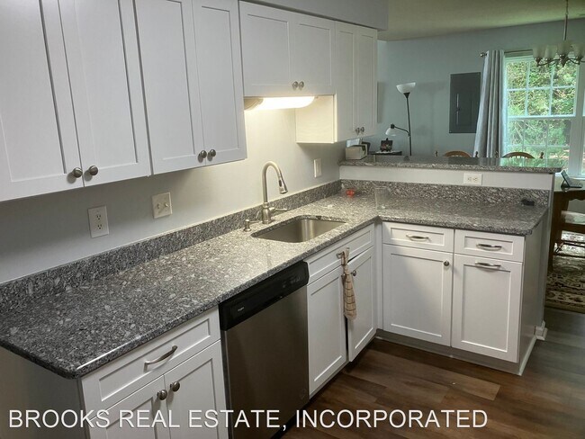 Building Photo - 3 br, 2.5 bath House - 1301 Bridge Crossing