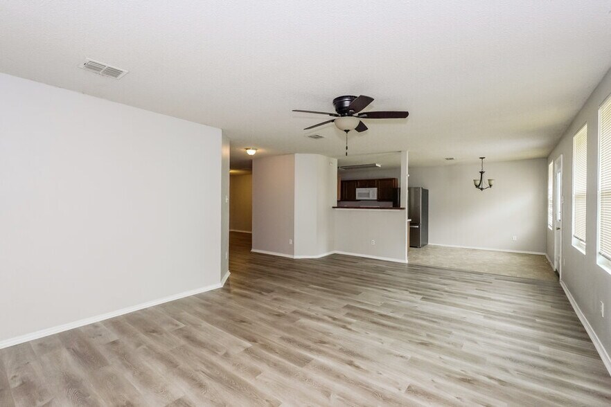 Building Photo - 816 Bessemer Dr