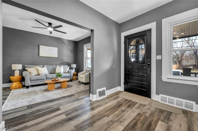 Building Photo - 2986 E 59th St