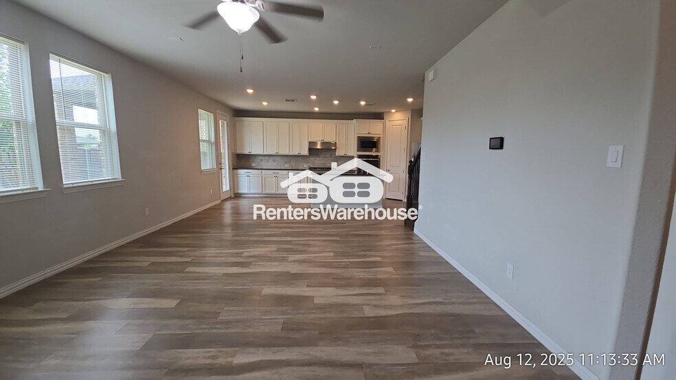 Building Photo - 2019 Tawakoni Dr
