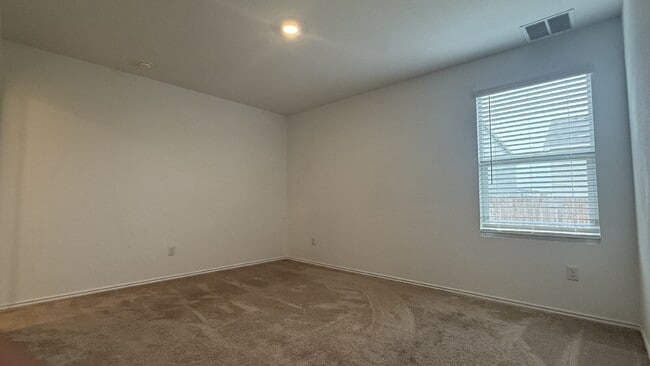 Building Photo - "Spacious 4-Bed Oasis with 2.5 Baths on Tiny Moons Way, Elgin - 2000 Sq Ft of Comfort!"  Back to ...