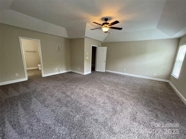 Building Photo - 9415 Seamill Rd