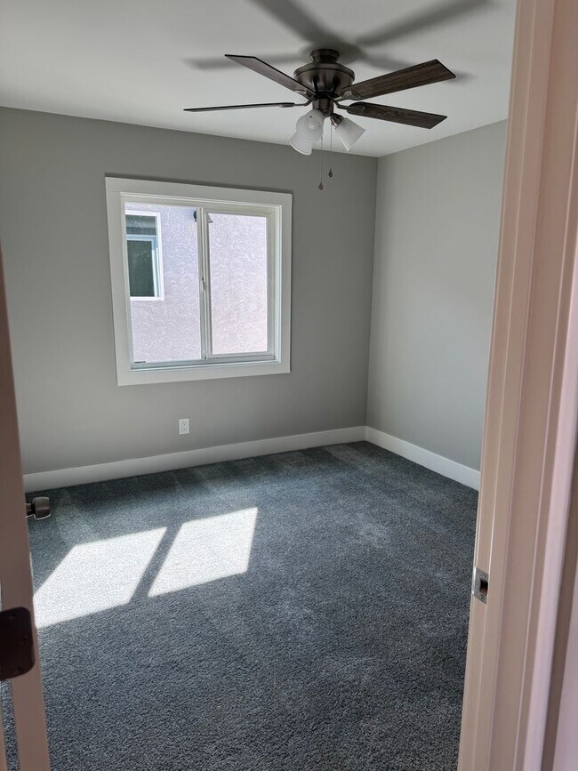 Building Photo - 54TH STREET 2985-2987 #1 FRONT UNITS