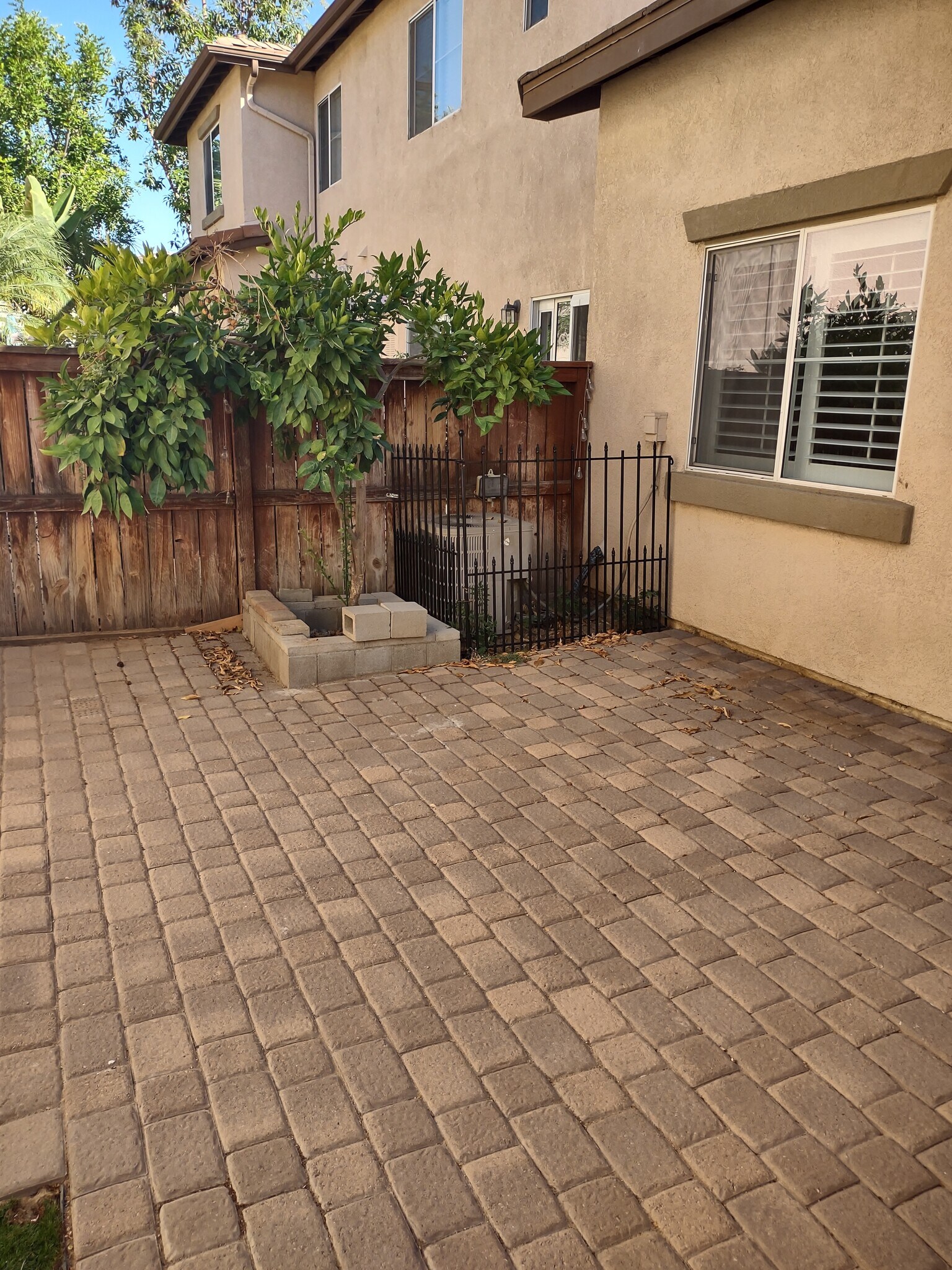 Building Photo - 26337 Arboretum Way
