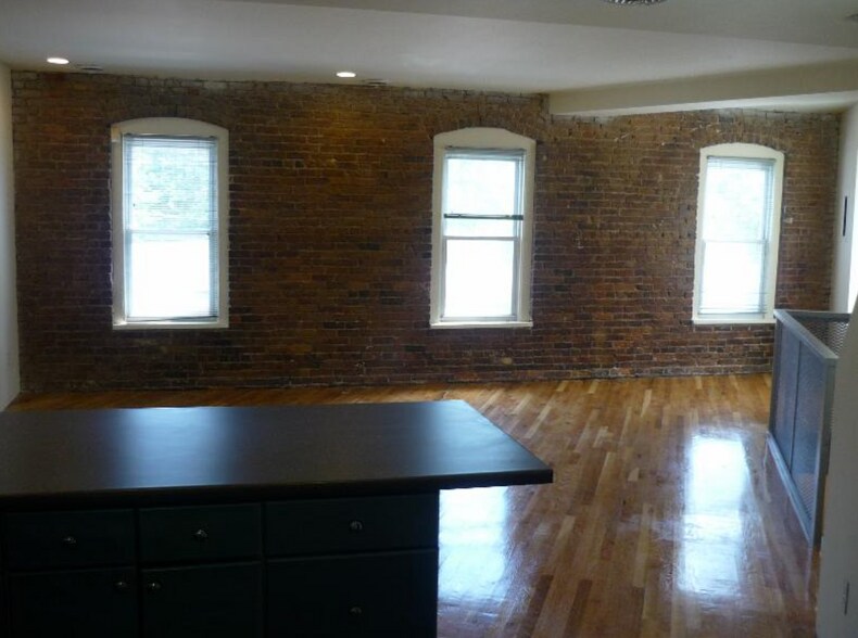 Building Photo - 111 Terrace St