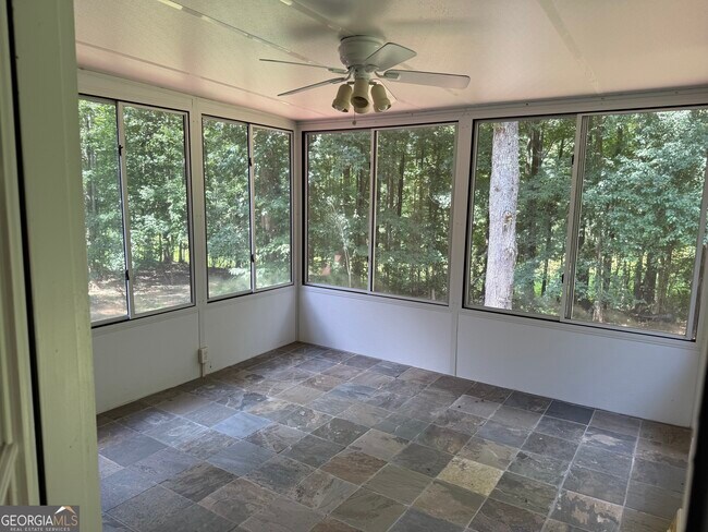 Building Photo - 455 Waterway Dr SW