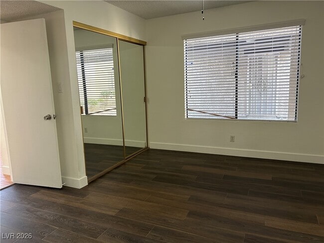 Building Photo - 4361 Gannet Cir