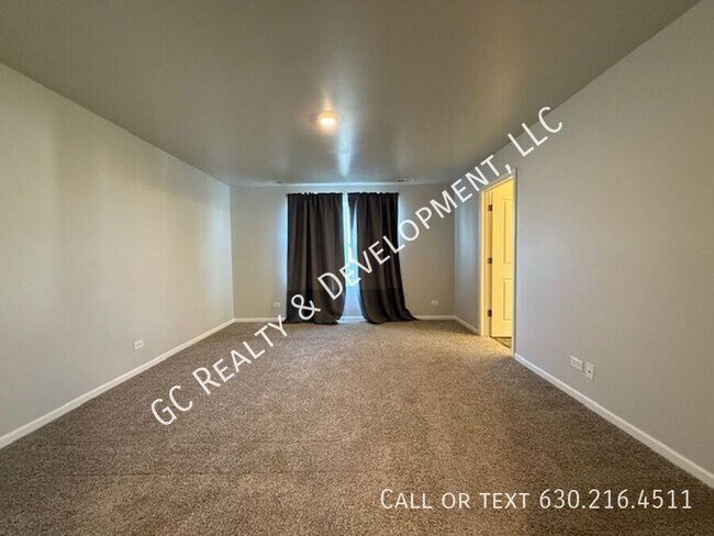 Building Photo - 1694 Cottage Dr
