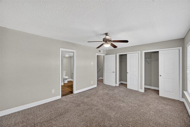 Building Photo - 4101 E NASA Pkwy