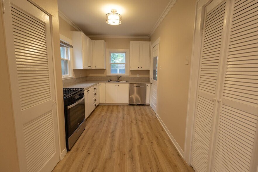 Building Photo - 2714 Morrow Ave