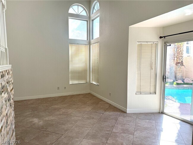 Building Photo - 433 Jubilation Dr