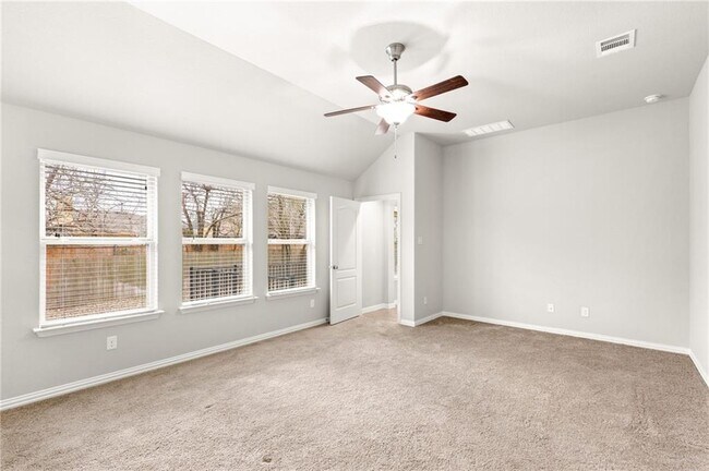 Building Photo - 1811 Grebe Dr