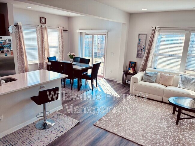 Building Photo - 993 Deaton Dr