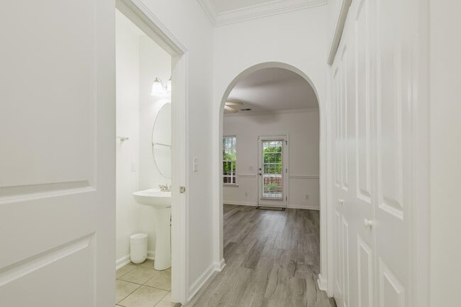 Building Photo - 1698 Low Country Pl