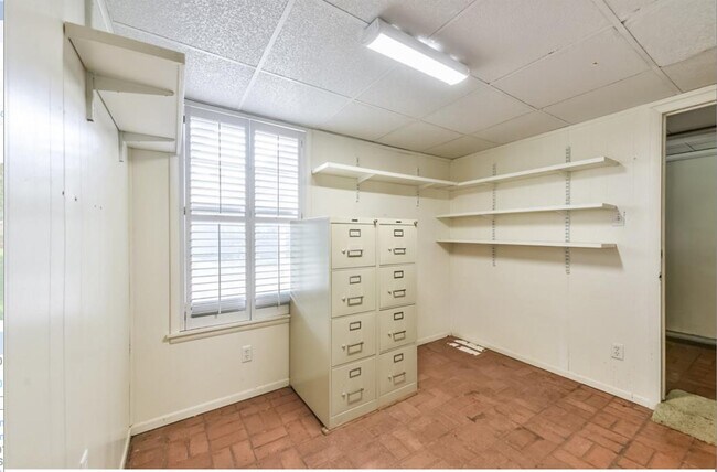 Building Photo - 8825 Merlin Dr