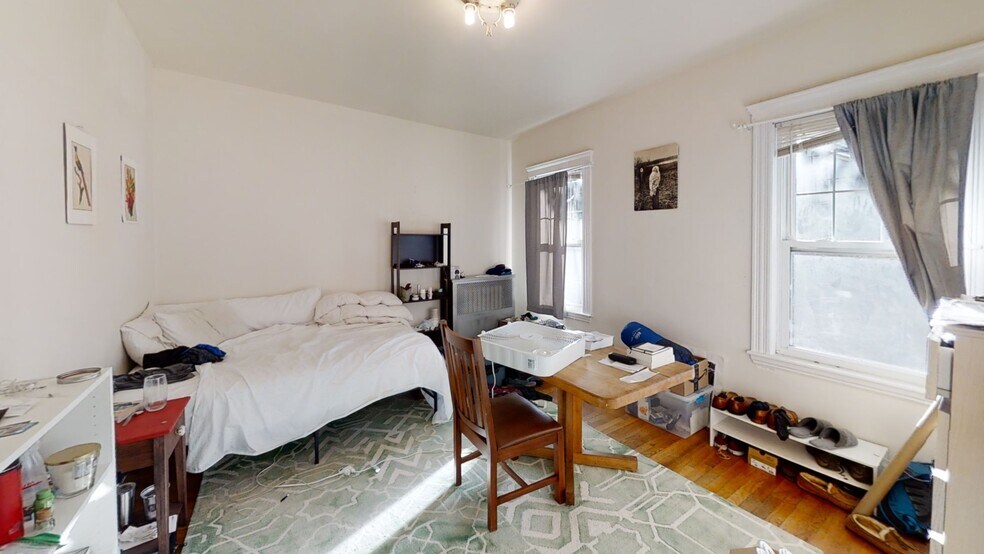 Building Photo - 99 Beals St