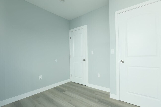 Building Photo - 3BD/ 1 BA - Section 8 Voucher Accepted!!!