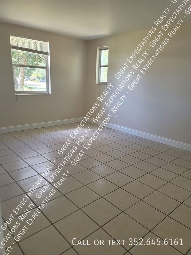 Building Photo - 14721 SW 35th Terrace Rd