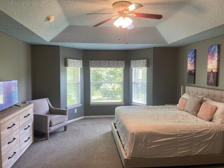 Building Photo - 437 Lake Monroe Pl