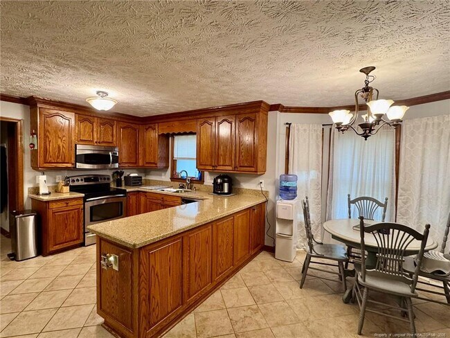 Building Photo - 6577 Countryside Dr