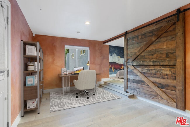 Building Photo - 2370 San Marco Dr