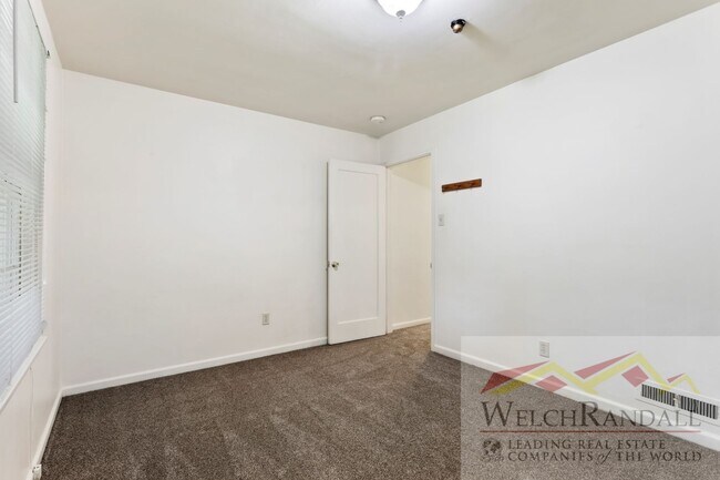 Building Photo - 2380 Polk Ave