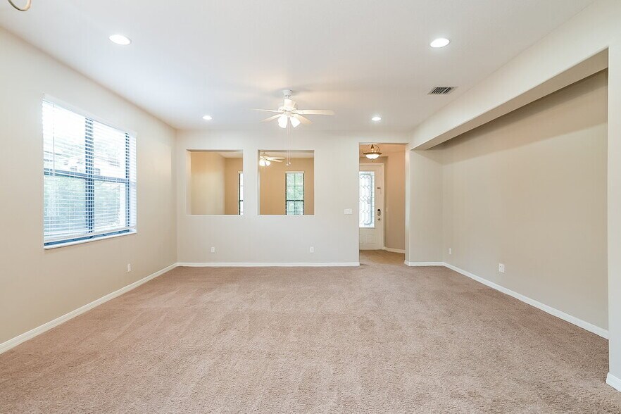 Building Photo - 20355 Chestnut Grove Dr
