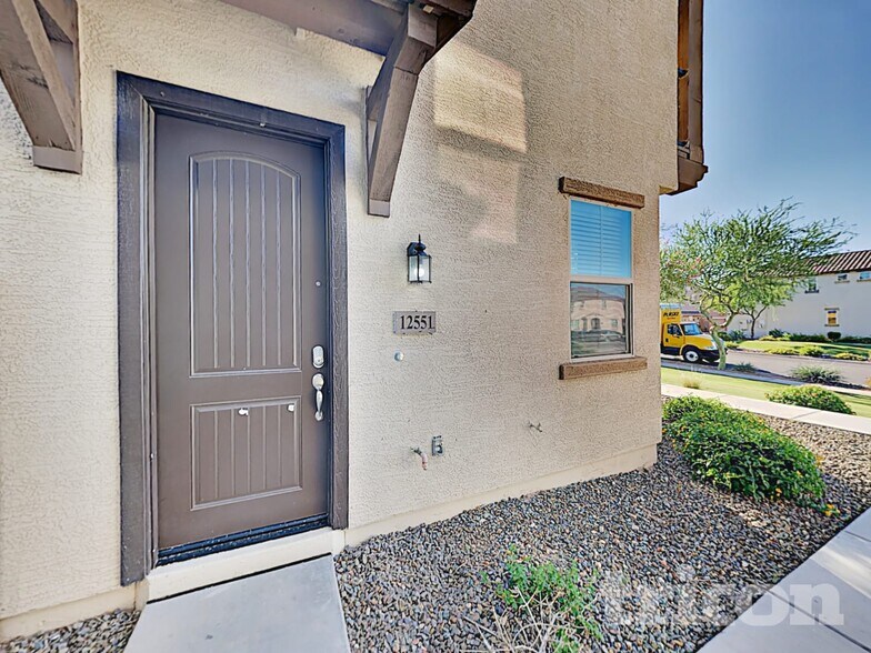 Building Photo - 12551 W Hummingbird Terrace