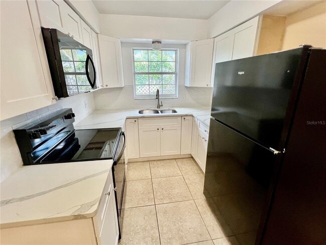 Building Photo - 11315 3rd St E